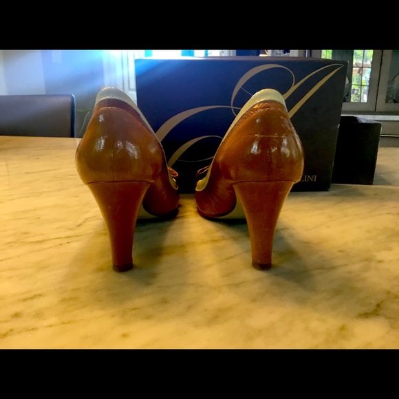 Enzo Angiolini Classic & Elegant pumps 7 1/2M - Picture 3 of 8